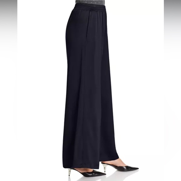 Fabiana Filippi•High Rise Wide Leg Pants
Women’s•Dark Blue•38 IT, 2 US - Picture 4 of 12